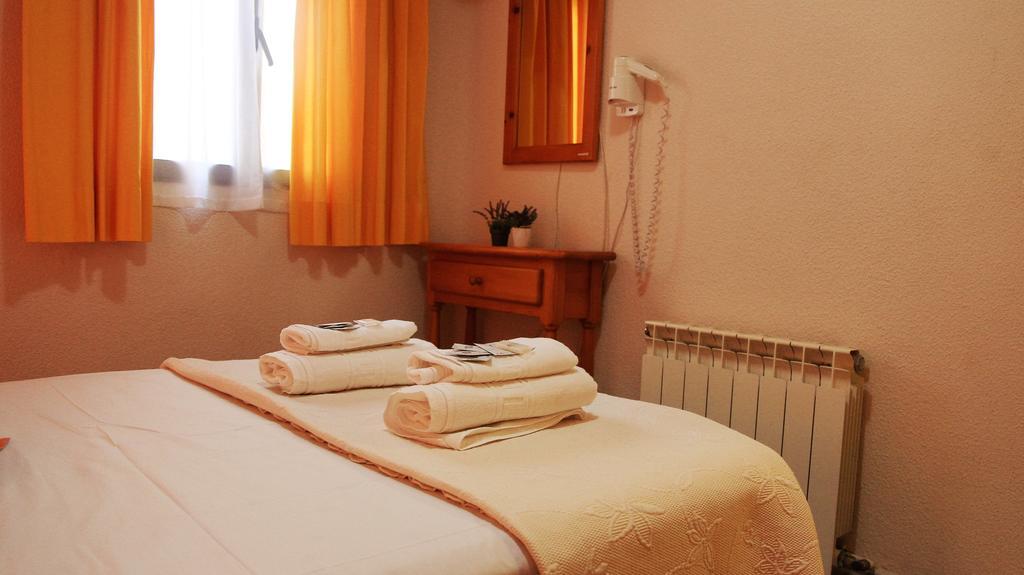 Hotel Ch Antonio à Madrid Extérieur photo