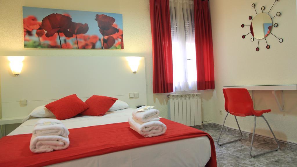 Hotel Ch Antonio à Madrid Extérieur photo