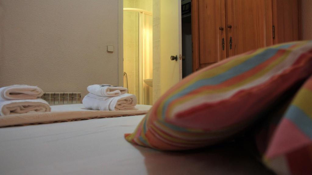 Hotel Ch Antonio à Madrid Extérieur photo